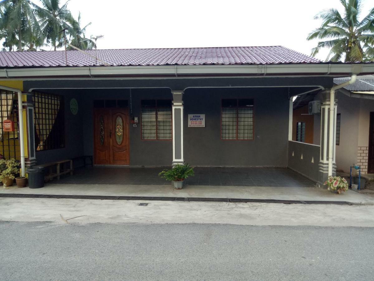 Aiman Homestay Marang Buitenkant foto