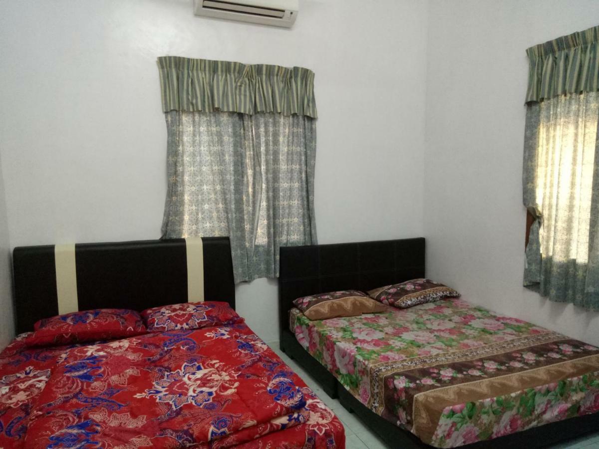 Aiman Homestay Marang Buitenkant foto